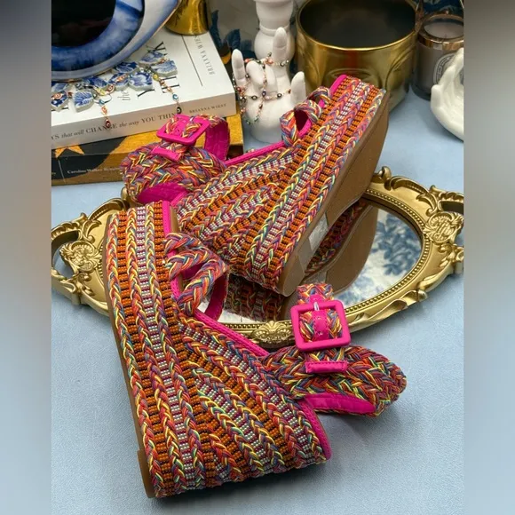 🆕 GIANNI BINI 🧿 NWOB Santi Woven Beaded Wedge Sandals, Rainbow Multi Sz US 6.5