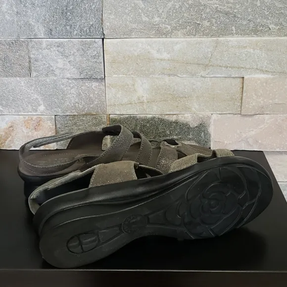 🎁 Mephisto Parfolia Sandals