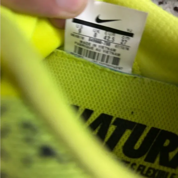 2016 Mens Nike Free Run Distance Shield Volt/Metallic Red Running Shoes Size 9