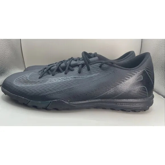 2024 Nike Mercurial Vapor 16 Academy Mens Size 11 Black Indoor Soccer FQ8449-002