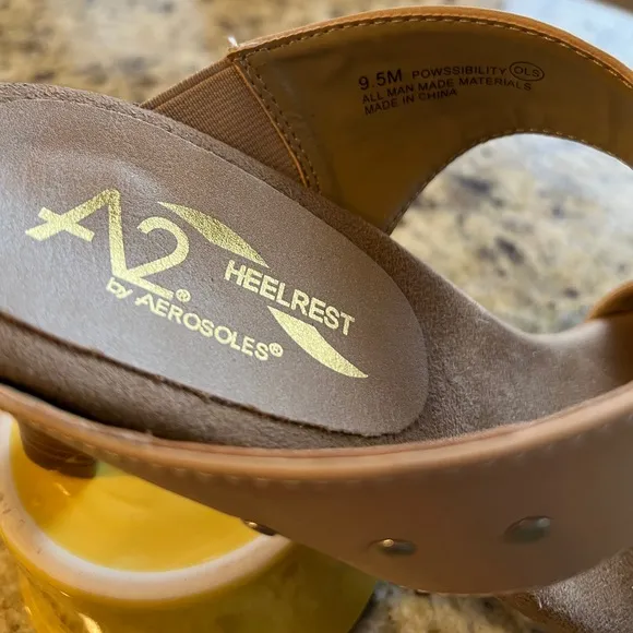 A2 by Aerosoles Heelrest Bisque Heeled Open Toe Slip On Sandals Size 9-1/2 M