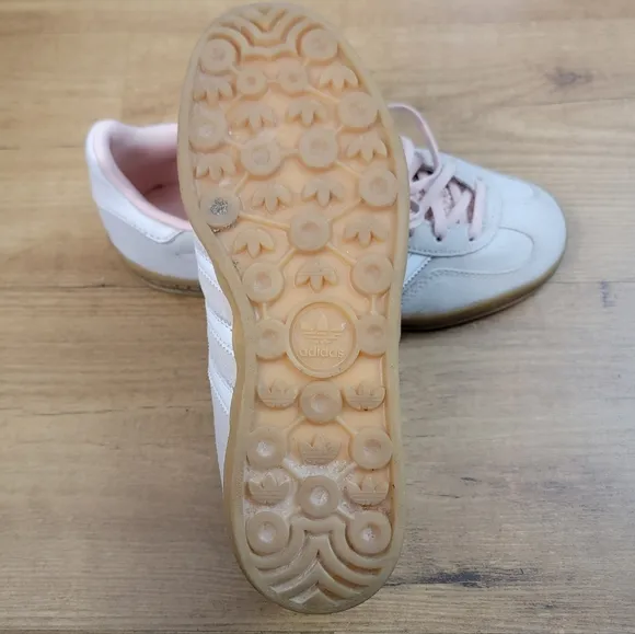 adidas Gazelle Indoor Shoea