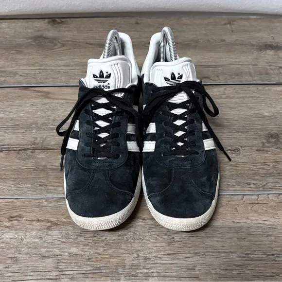 Adidas Gazelle Shoes Sneakers Black White Sz 9 Mens 10 Womens Skateboard BB5476‎