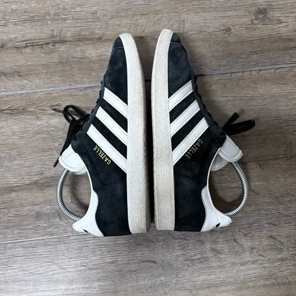 Adidas Gazelle Shoes Sneakers Black White Sz 9 Mens 10 Womens Skateboard BB5476‎