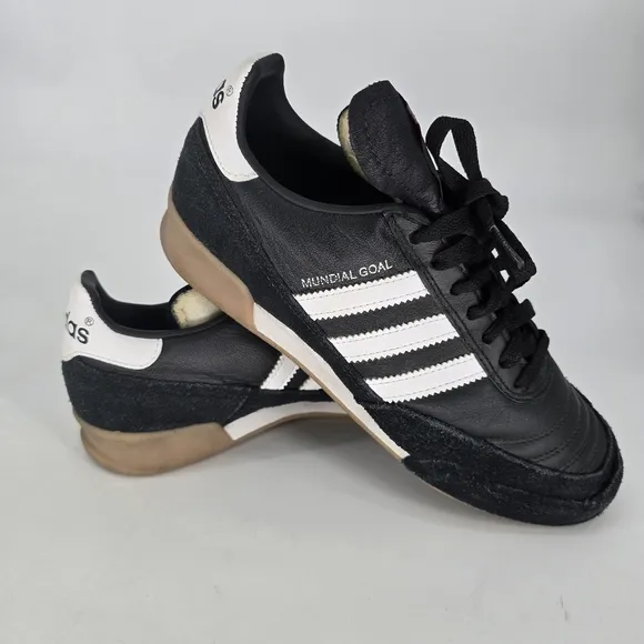 adidas Men's Mundial Goal Indoor Soccer Shoes size 5.5 mens 6.5 womens