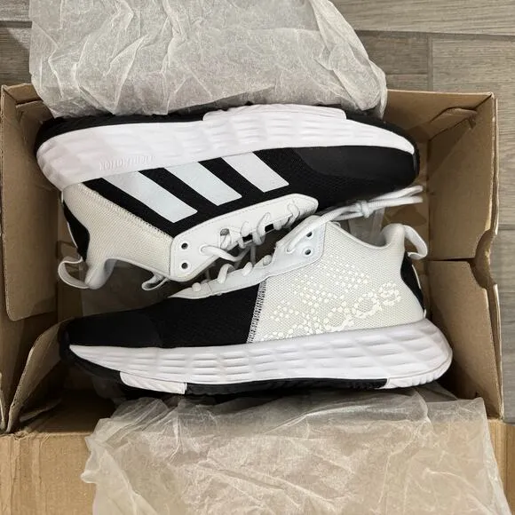 adidas Men's Ownthegame 2.0 Basketball Shoe 9.5 - New in Box