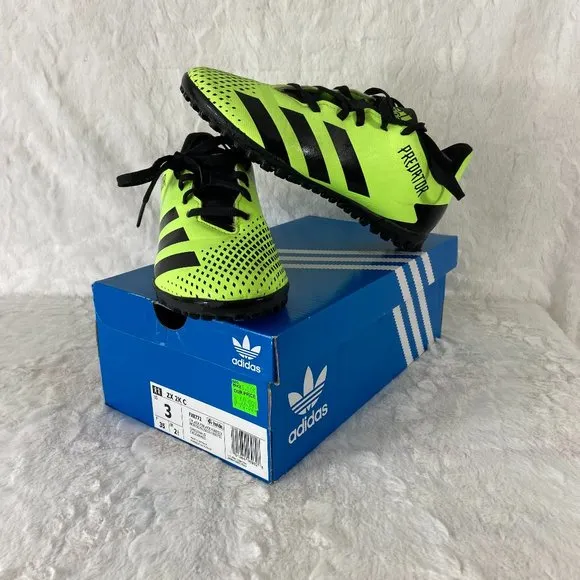 ADIDAS Predator AstroTurf Football Boots Shoes youth sz 3 indoor soccer