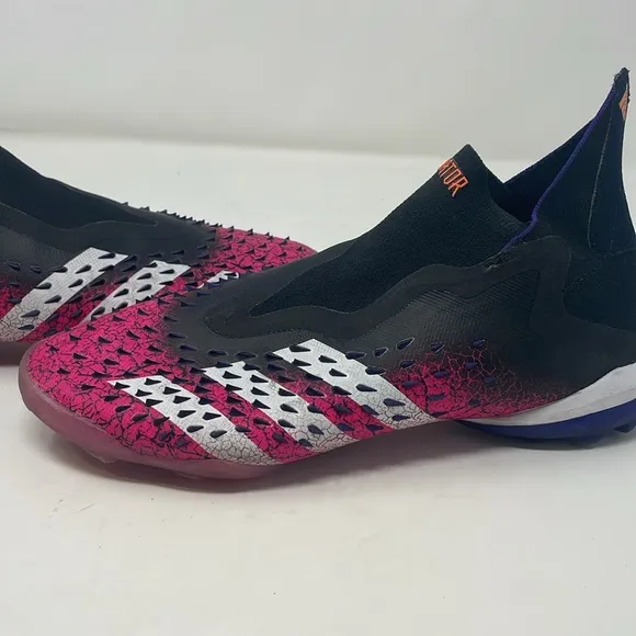 Adidas Predator Indoor Laceless Soccer Shoes TF Demonskin Shock Pink Size 6.5