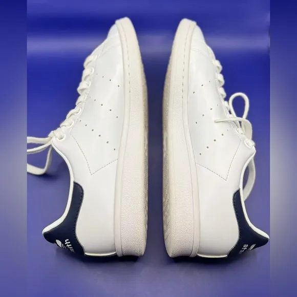 Adidas Stan Smith White with Navy Blue Classic Tennis Shoes Boys Size 7