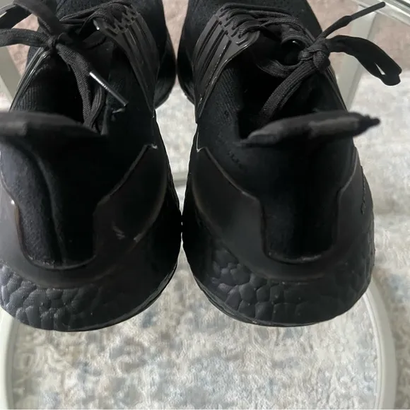 ADIDAS UltraBoost 21 running shoe. Size 7.5 worn once