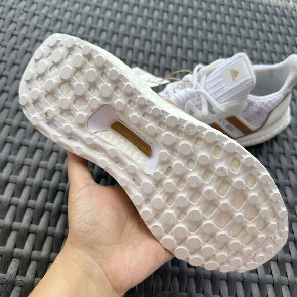 Adidas UltraBoost 4.0 DNA White Copper Metallic Women's Shoes GY8598 Size 6.5