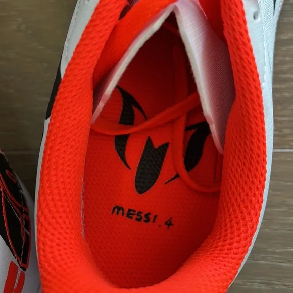 adidas Unisex-Child X Speedportal Messi.4 Indoor Soccer size 5.5 NWOT