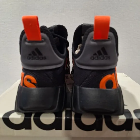 Adidas Unisex Kaptir 3.0 Black Lace-Up Running Shoes  Size 4 Youth IG2488 NEW
