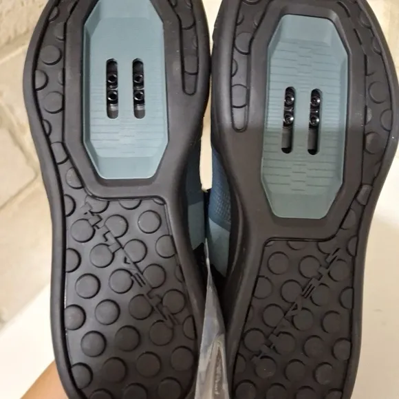 Adidas Women's Five Ten Hellcat Pro Mountain Bike Shoes Size 7.5