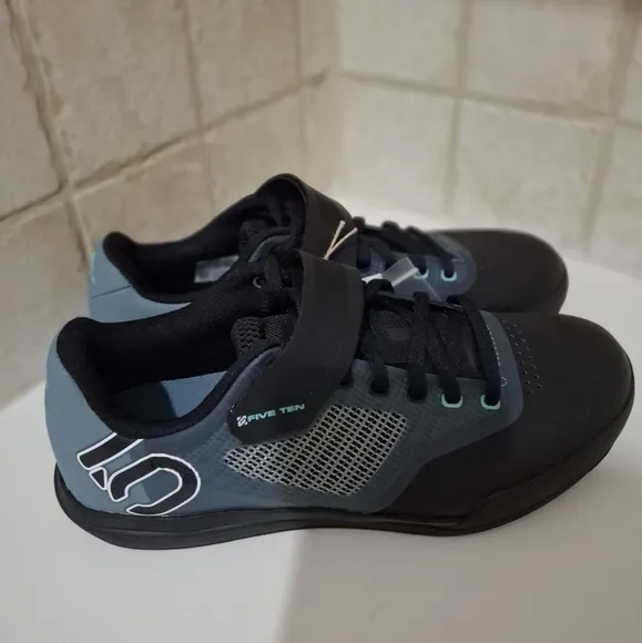 Adidas Women's Five Ten Hellcat Pro Mountain Bike Shoes Size 7.5