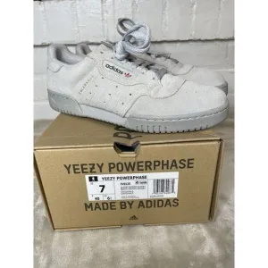 adidas Yeezy PowerPhase Quiet Grey - Size 7 men, size‎ 8.5 women W/box