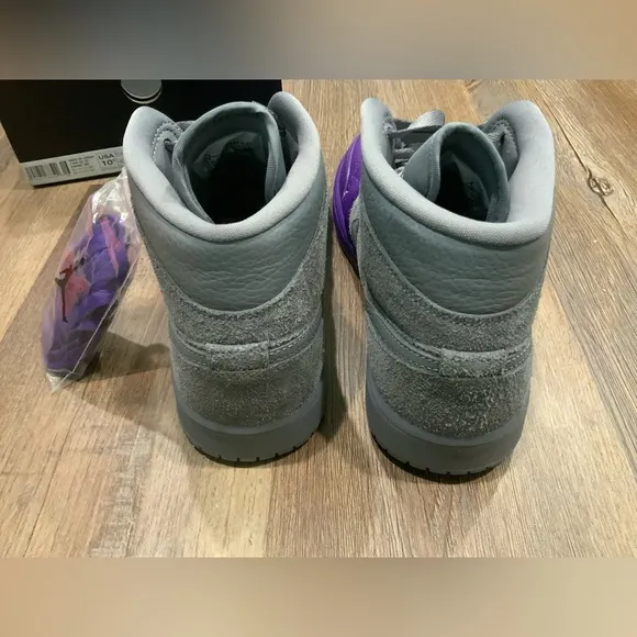 Air Jordan 1 Mid x Sheila Rashid 'UNITE' CW5897-005 Cool Grey Purple QS Sz 10.5