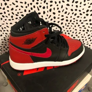 Air Jordan 1 Retro High OG BG-Black/Red