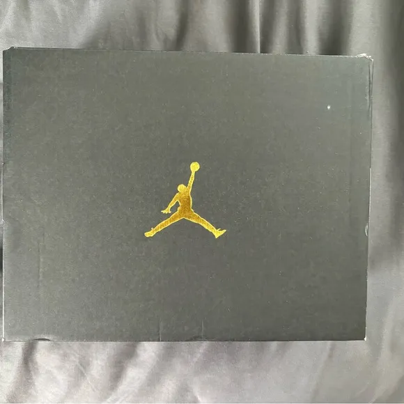 Air Jordan Youth Basketball Shoes IN BOX