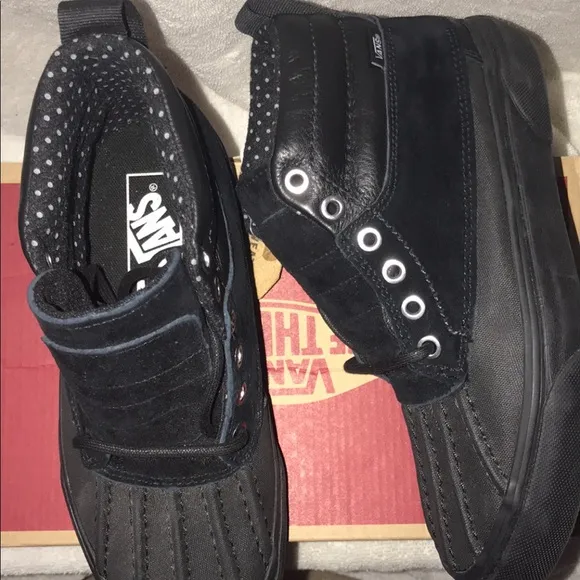 💦👩ALL WEATHER MTE DEL PATO BLACK POLKA DOTS SCOTCH GARD PROTECTION BRAND NEW