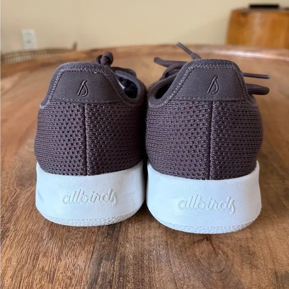allbirds Lightweight Brown Tree Runners | Mens 10