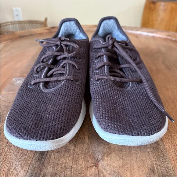 allbirds Lightweight Brown Tree Runners | Mens 10