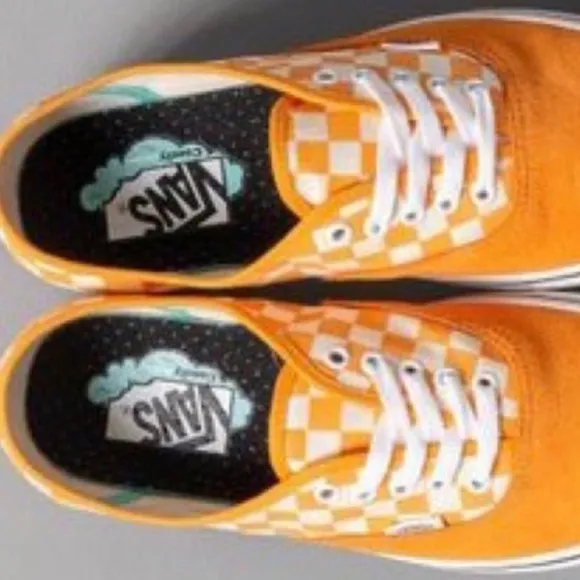 &gt;Ⓜ️COMFYCUSH  AUTHENTIC CHECKER ZINNIA(YELLOW) WHITE CANVAS SUEDE BRAND NEW VANS