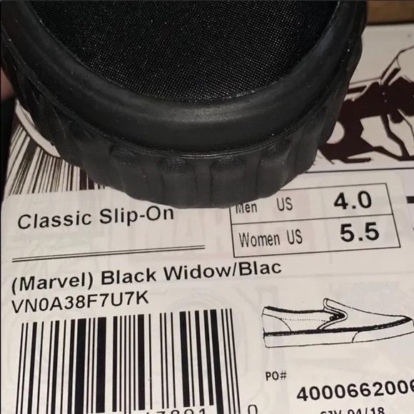 &gt;👩MARVEL AVENGERS BLACK WIDOW RED INSOLE CLASSIC SLIP-ON BRAND NEW VANS UNISEX