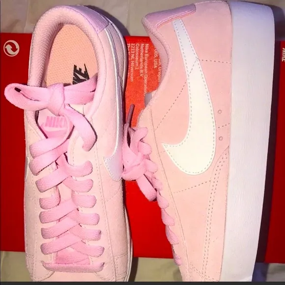 &gt;👧🏻SUEDE BLAZER LOE SD LIGHT PINK WHITE 😍 BRAND CUTE NEW NIKE 4.5 BIG GIRLS
