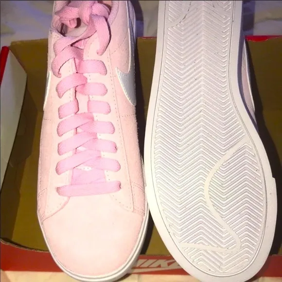 &gt;👧🏻SUEDE BLAZER LOE SD LIGHT PINK WHITE 😍 BRAND CUTE NEW NIKE 4.5 BIG GIRLS