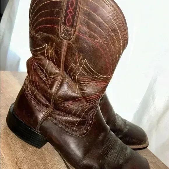 Ariat 10010963 Sport 11'' Wide Square Toe Western Boots for Men - Distressed