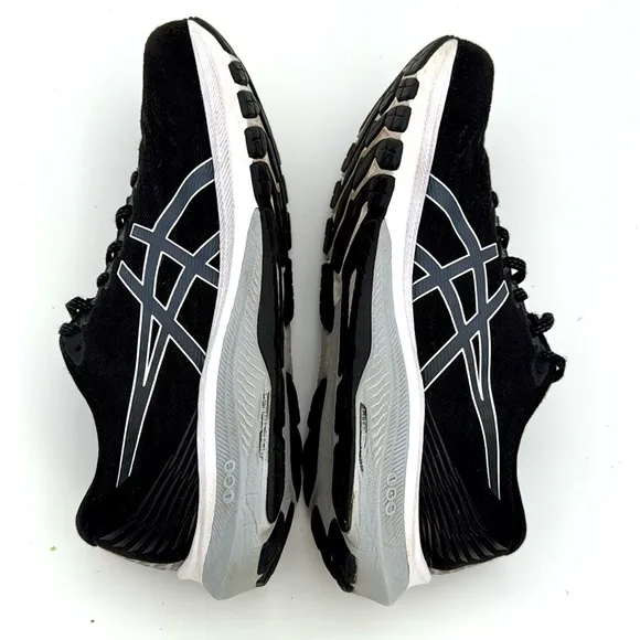 ASICS women’s GT2000 11 Black White lace up Running Shoes sneaker performance 11