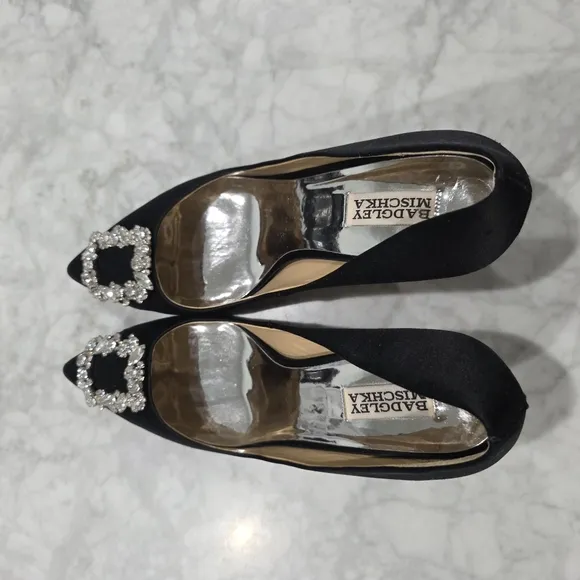 Badgley Mischka Black Satin Brooch Embellished Satin Pointed Heels 9.5