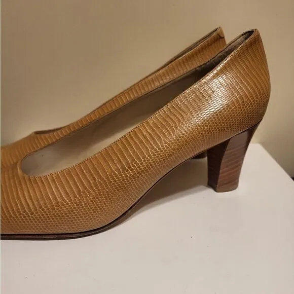 Bally Tan Snakeskin Pointy Toe Stacked Heel Pumps sz. 10 Ret.$298 Made in Italy