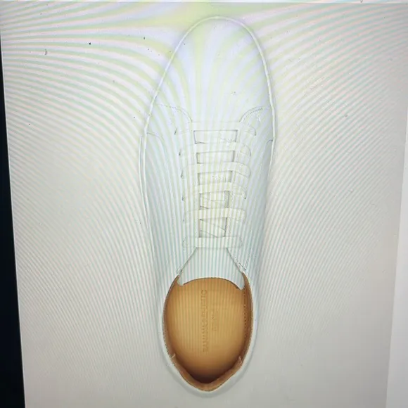 Banana Republic men’s Classic White Leather Sneakers. Size 11. NWOT