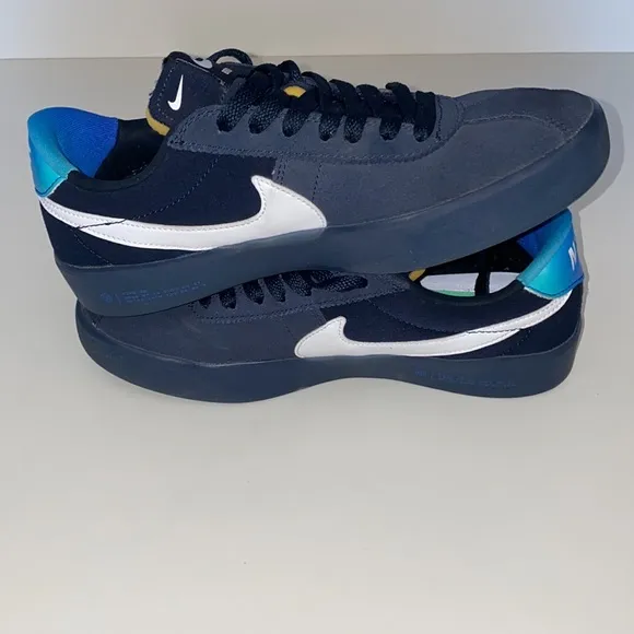 Big Boy’s 6.5, Nike Bruin React Skateboard Shoes