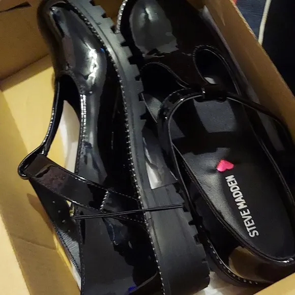 Big Girls Jjolie Mary Jane Dress Shoes - Black Patent. Like new