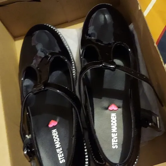 Big Girls Jjolie Mary Jane Dress Shoes - Black Patent. Like new