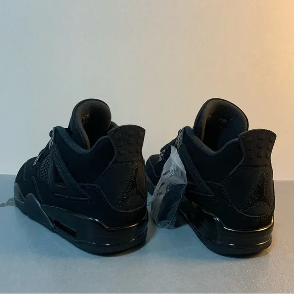 Black Cat 🐈‍⬛-Jordan Air Jordan 4 Man’s size 8