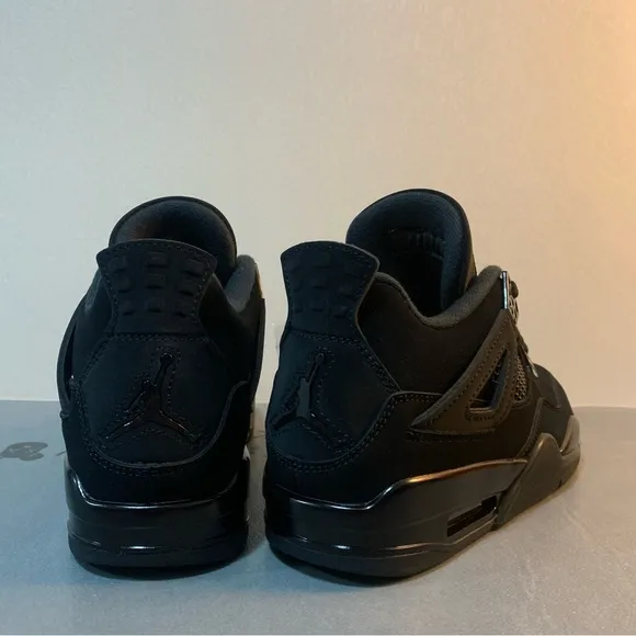 Black Cat 🐈‍⬛-Jordan Air Jordan 4 Man’s size 8