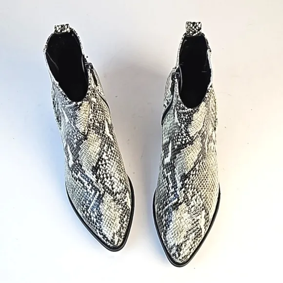 Blondo Elvina Waterproof Black Cream Snake Embossed Leather Ankle Bootie