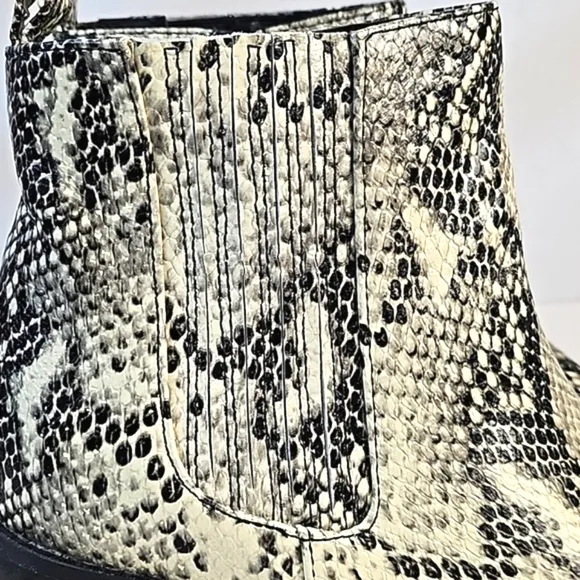 Blondo Elvina Waterproof Black Cream Snake Embossed Leather Ankle Bootie