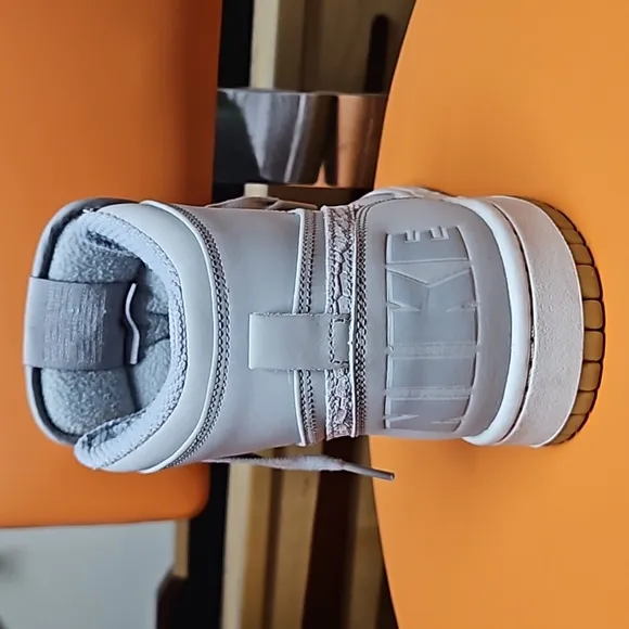BN Nike High Lux Wolf Grey