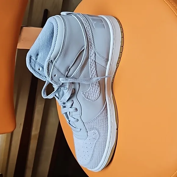 BN Nike High Lux Wolf Grey