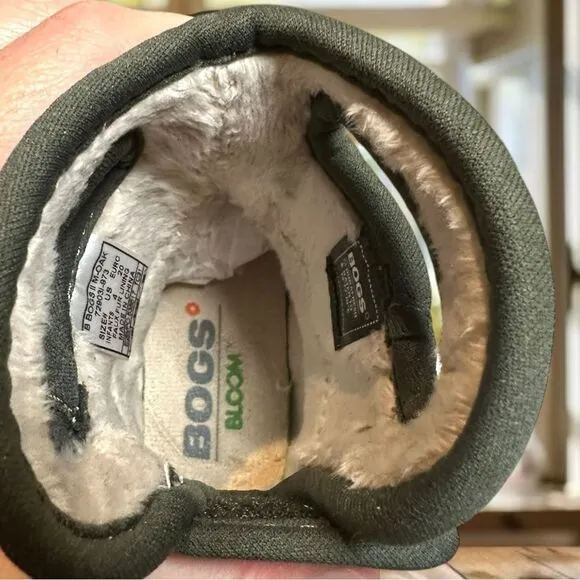 BOGS Mossy Oak Winter Snow WATERPROOF WASHABLE INSULATED Toddler Boots Size 4