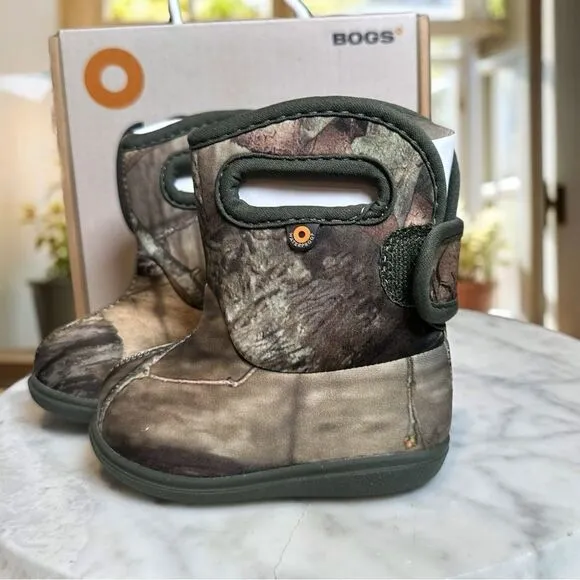 BOGS Mossy Oak Winter Snow WATERPROOF WASHABLE INSULATED Toddler Boots Size 4