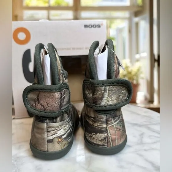 BOGS Mossy Oak Winter Snow WATERPROOF WASHABLE INSULATED Toddler Boots Size 4