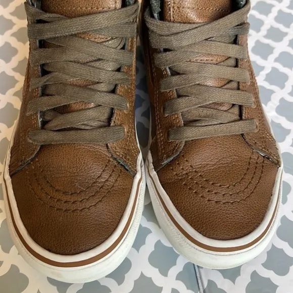 Boy's Vans Skateboard Boarding Shoes Camouflage Size 3 EUC #CL-03