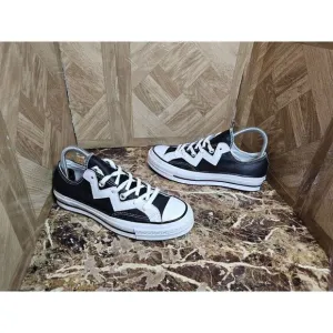 Brand New Converse Women's Off The Wall Skateboard  Black Shoes Size 7.5.  031