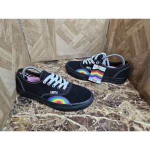 Brand New Vans Men's Off The Wall Skateboard Low Shoes Size 8.5.  008